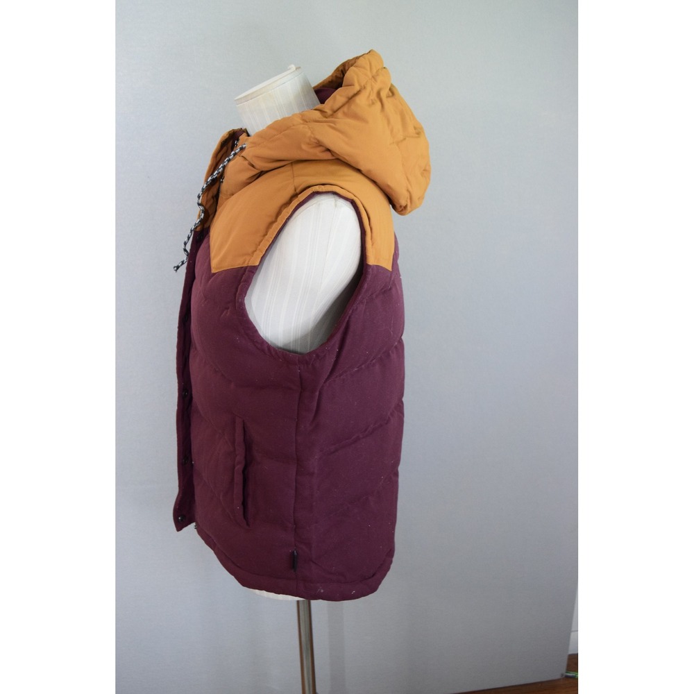 Patagonia Bivy Hooded Vest Small Burgundy Tan Down Insulated 27746 Womens Puffer - Picture 2 of 6